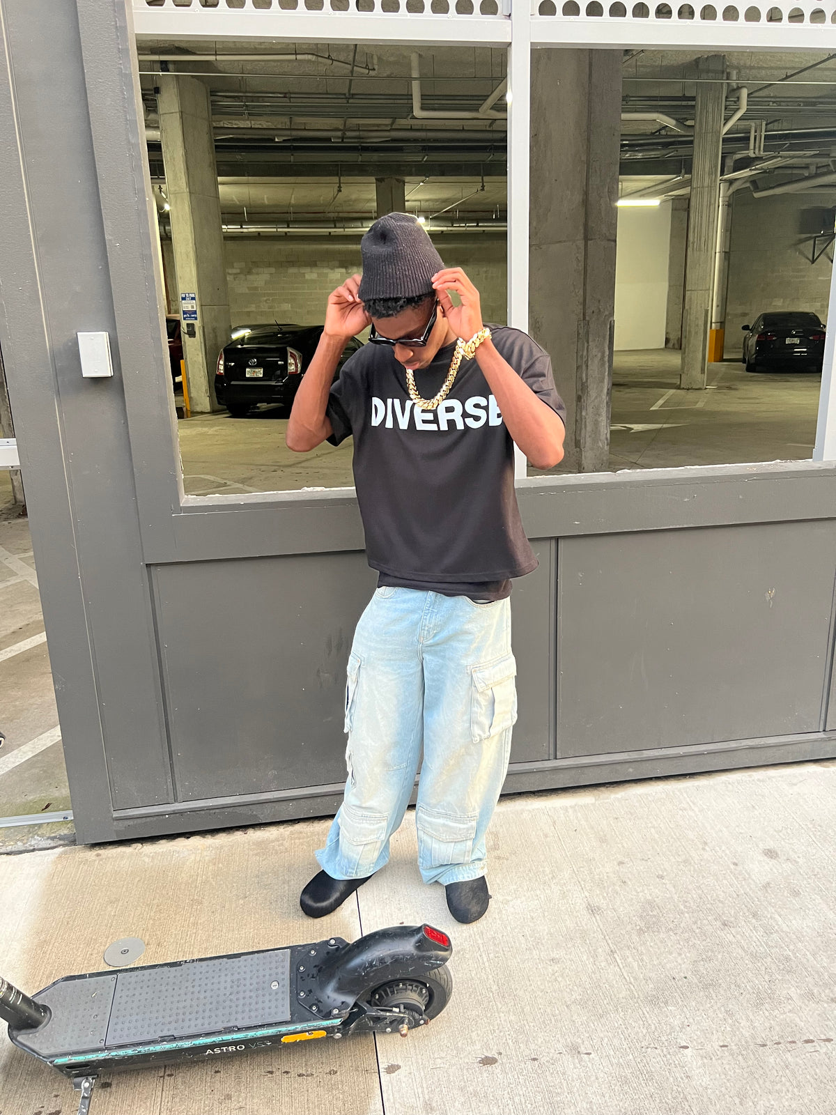 Diverse Thumbprint Tee (Black/White)